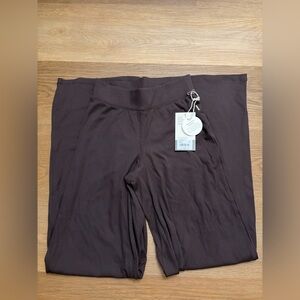 Vuori Pose Wideleg Pant NWT Size XXS